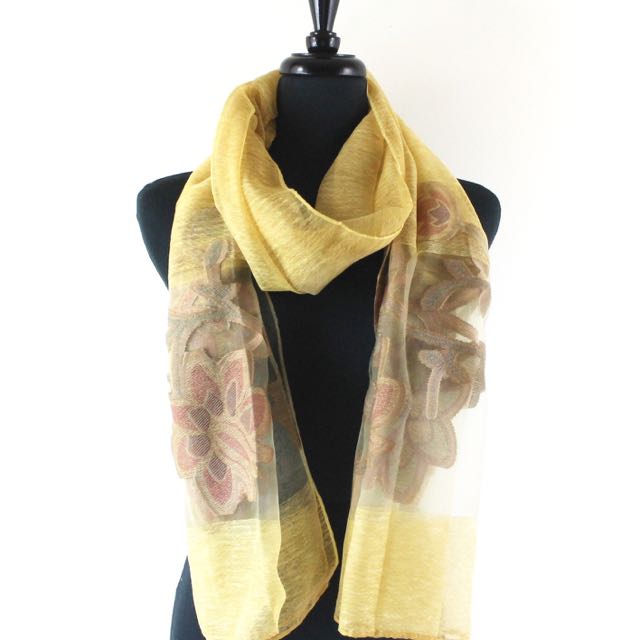 Water Lily Scarf